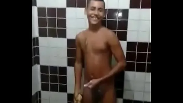 عرض مقاطع فيديو محرك الأقراص PROGAMA GUY IN THE GAY BATH