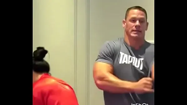 Mostra john cena e Nikki Bella celebrazione 500Kvideo di guida