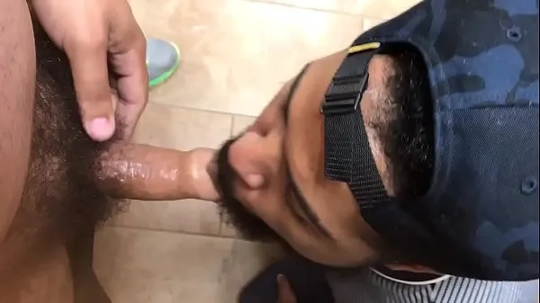 عرض مقاطع فيديو محرك الأقراص Personal cocksucker servicing me