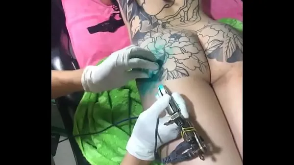 Εμφάνιση Asian full body tattoo in Vietnam βίντεο δίσκου