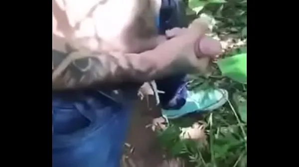 Εμφάνιση handjob in the forest βίντεο δίσκου