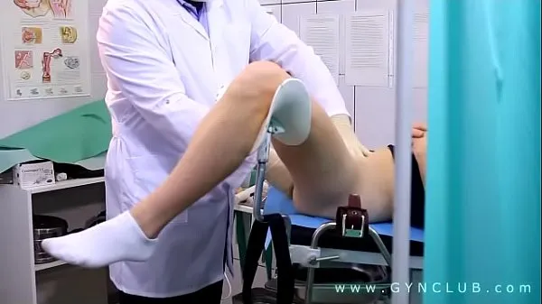 Mostrar Vibro orgasmo en silla ginecológica vídeos de conducción