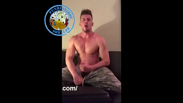 Zobraziť videá zo služby muscled defined cumming