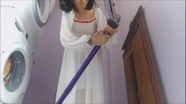 عرض مقاطع فيديو محرك الأقراص Chantal is a good housewife but sometimes she lingers too much with the vacuum cleaner