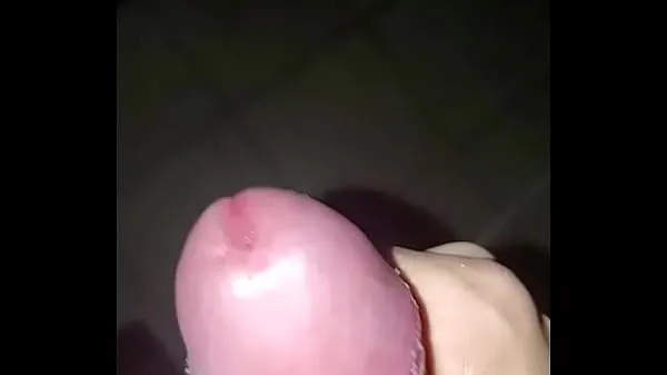 Mostra Masturbating from his small penisvideo di guida