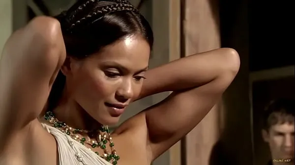 Toon Lesley-Ann Brandt - Spartacus: S01 E03 (2010 Drive-video's