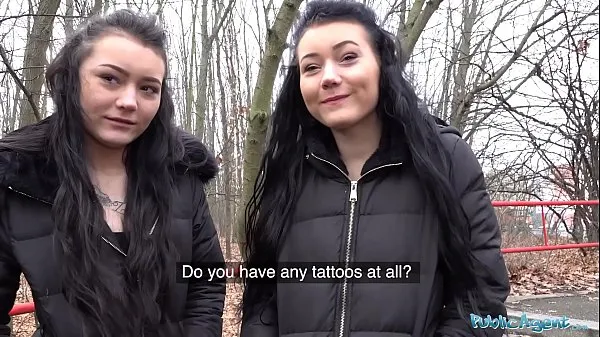 Zobraziť videá zo služby Public Agent Real Twins stopped on the street for indecent proposals