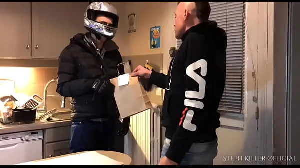 Zobraziť videá zo služby Uber fuck’eat, Vidéo intégrale sur ma chaîne abonnement ou achat direct