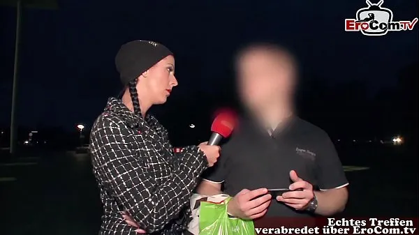 Tampilkan german street casting - girl ask guy for sex video berkendara