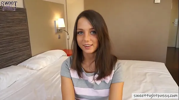 Vis Teen Babe First Anal Adventure Goes Really Rough drevvideoer
