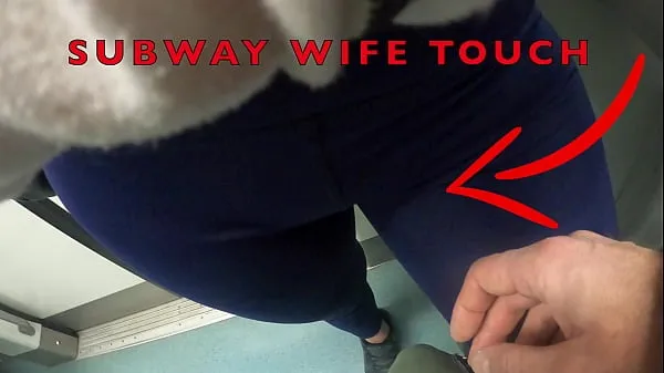 Toon My Wife Let Older Unknown Man to Touch her Pussy Lips Over her Spandex Leggings in Subway Drive-video's