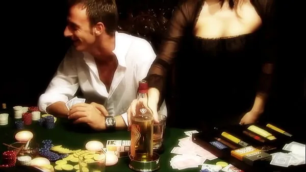 Zobrazit videa z disku blond bunny get fucked on poker table