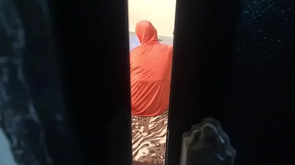 Show Muslim step mom fucks friend after Morning prayers drive Videos
