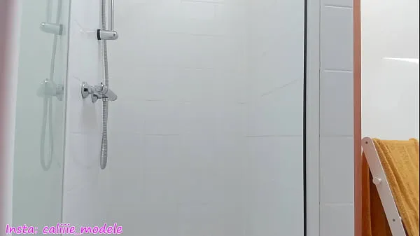 Εμφάνιση Caliiie taking her shower during vacation βίντεο δίσκου