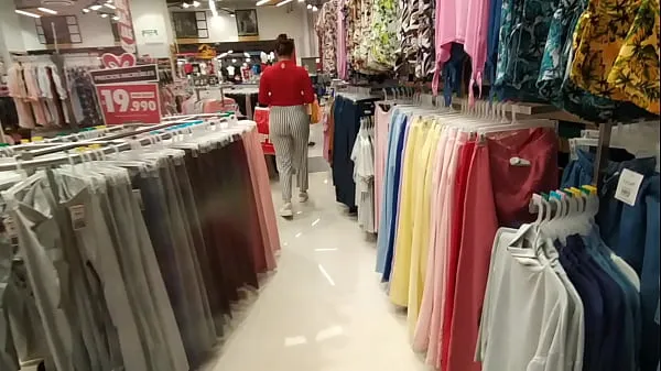 Show I chase an unknown woman in the clothing store and show her my cock in the fitting rooms drive Videos