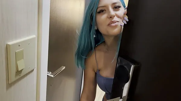 Casting Curvy: Blue Hair Thick Porn Star BEGS to Fuck Delivery Guy 드라이브 동영상 표시