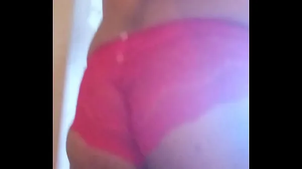 Tampilkan Girlfriends red panties video berkendara