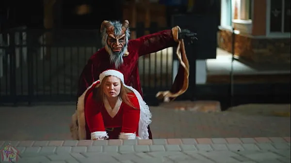 Tampilkan Krampus " A Whoreful Christmas" Featuring Mia Dior video berkendara