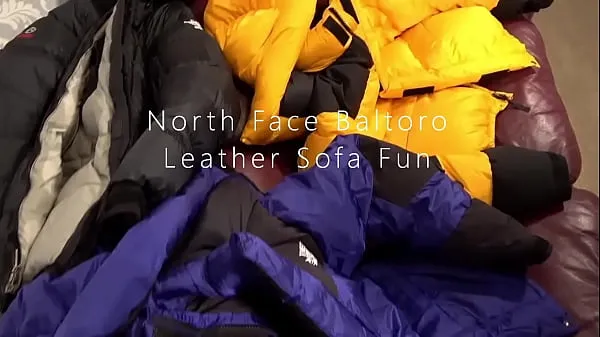 Visa TNF Humping on Leather Sofa drive-videor