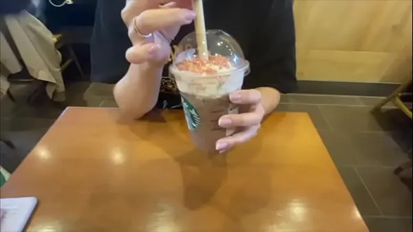 Mostrar Fui a Don a comprar sábanas para tener sexo con mi novia y tuve una cita en Starbucks. Por la noche, después de jugar, una gran pareja ◯ cruda que está cachonda entre sí y gotea el jugo de su cuerpo sobre las sábanas bla vídeos de conducción