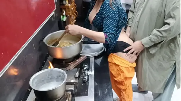 Mostra XXX Desi cameriera buco anale scopata in cucinavideo di guida