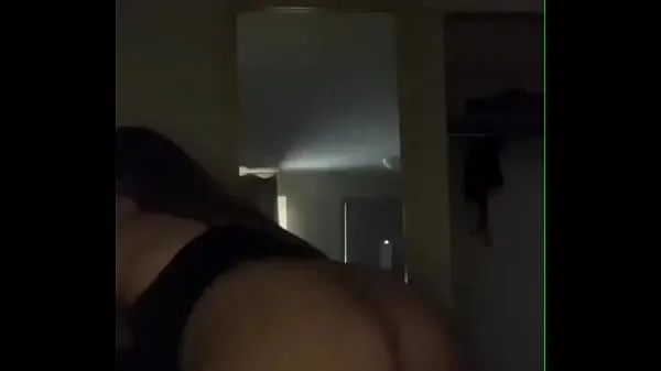 Vis Twerk that phat ass girl drive-videoer