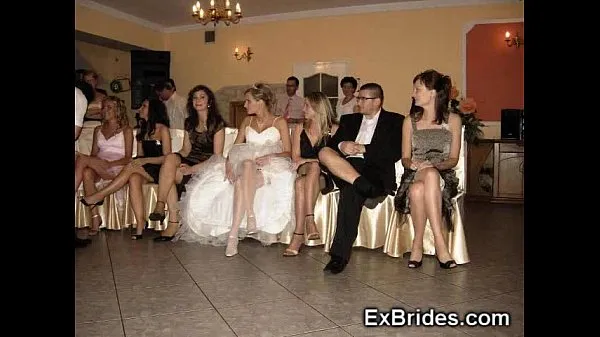 Mostrar Upskirts do dia do casamento vídeos do Drive